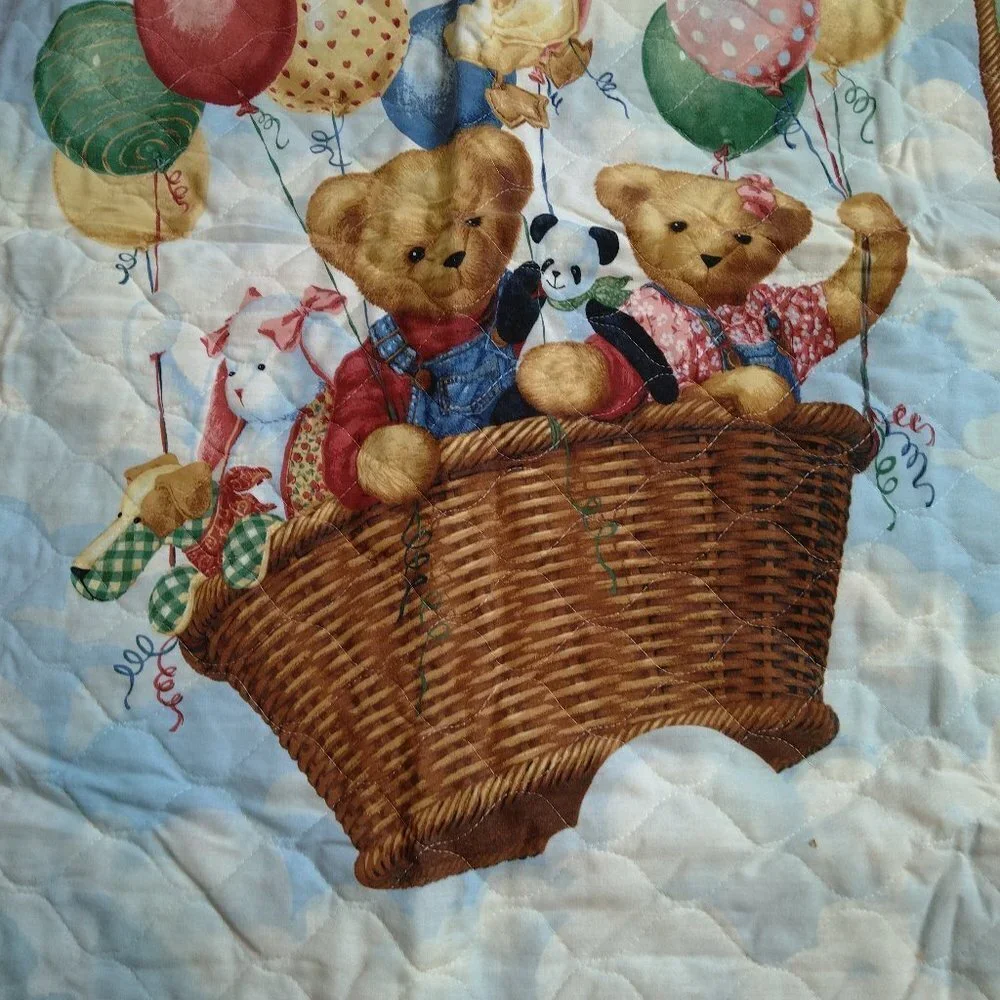 BABY BLANKET/QUILT WITH TEDDY BEARS 34 X 44 INCHES MULTICOLORED CLASSIC